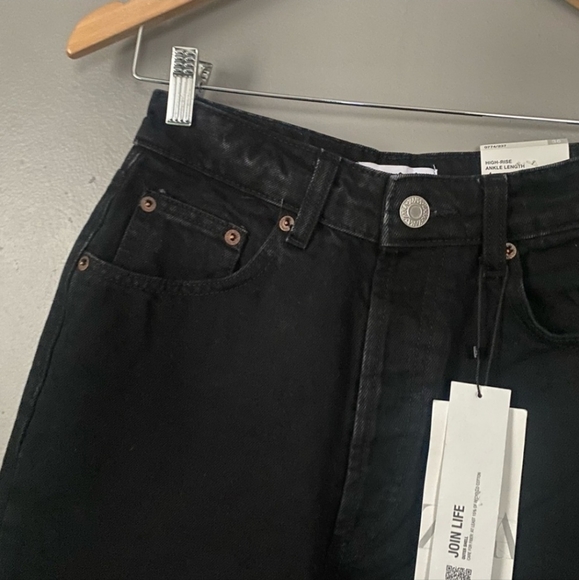 ZARA Straight Leg Button Fly High Rise Ankle Black Jeans NWT Size 4 - Picture 7 of 7